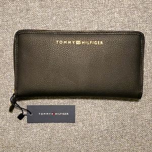 Tommy Hilfiger Black Wallet